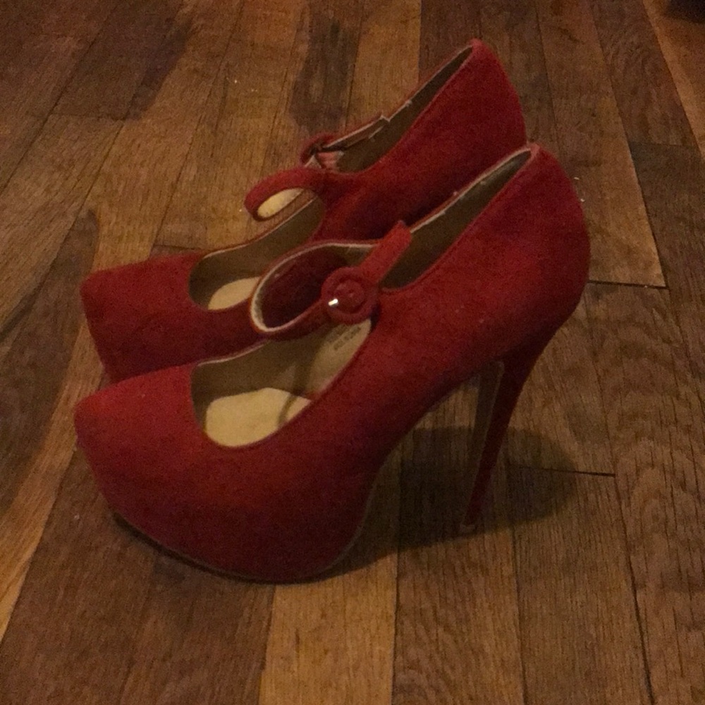 Harles Albert Red platform heels lightly worn